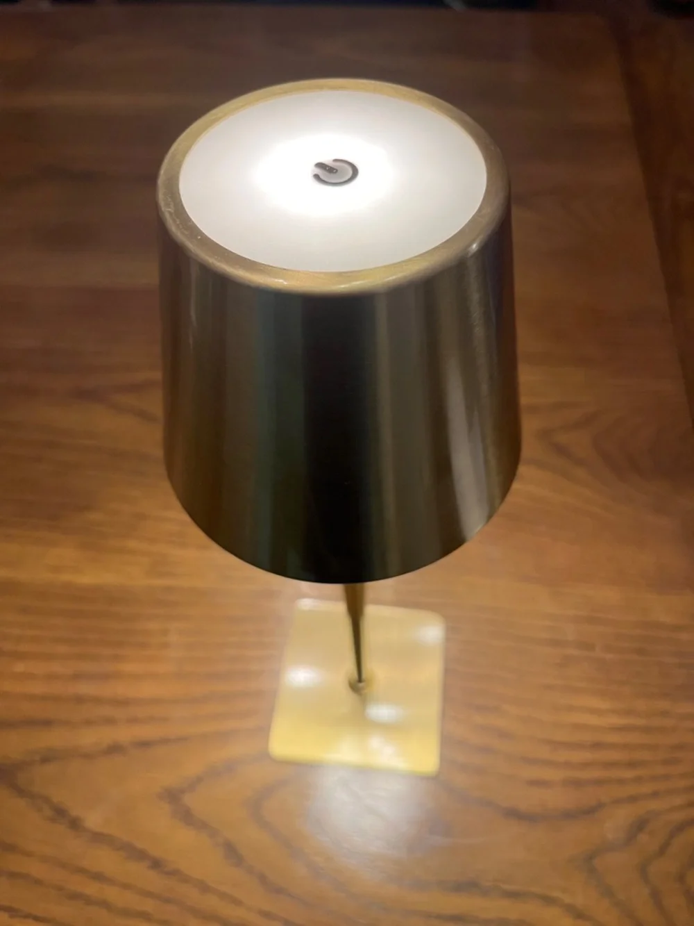Gold Touch-Top Table Lamp, cordless‎ and rechargeable